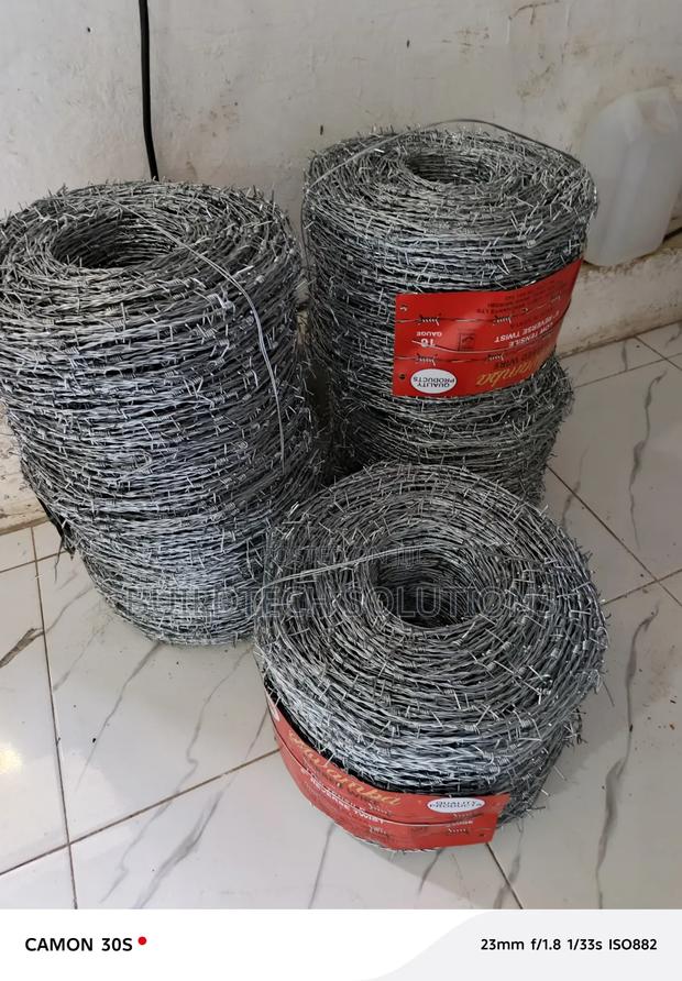 Security Fencing Barbed Wire - thumbnail 2