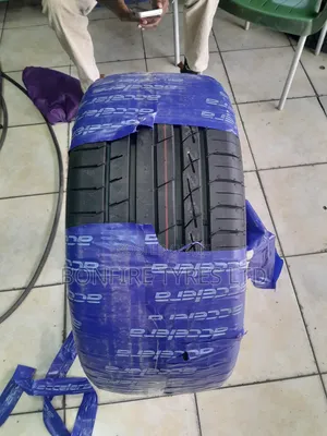 285/35r22 Accelera Tyres