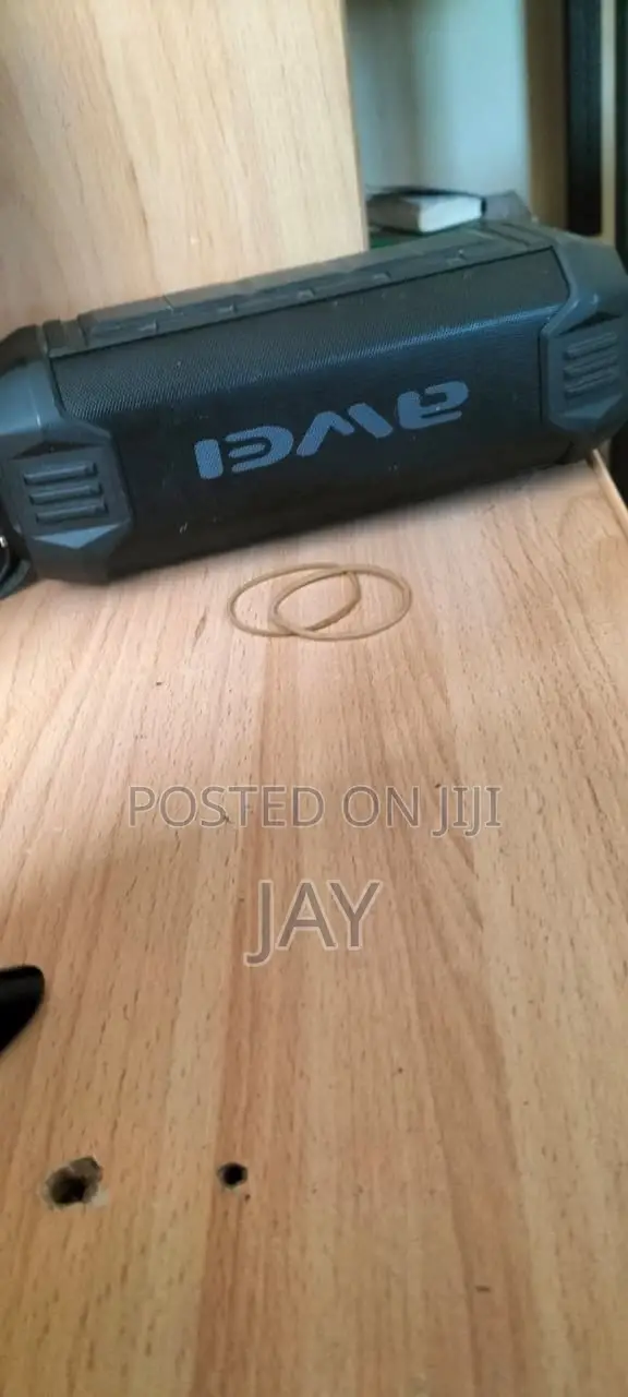 Awei Awei Y280 Portable Bluetooth Speaker