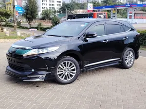 Toyota Harrier 2.0 2019