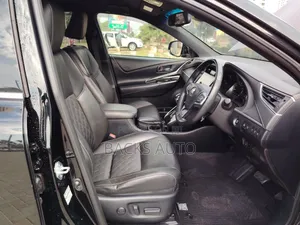 Toyota Harrier 2.0 2019