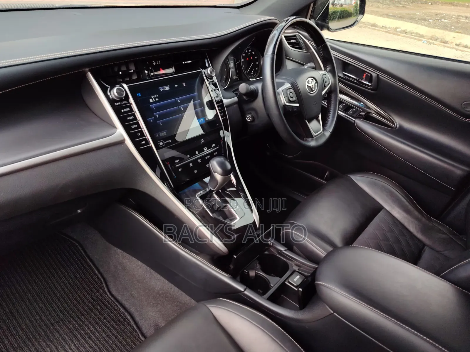 Toyota Harrier 2.0 2019