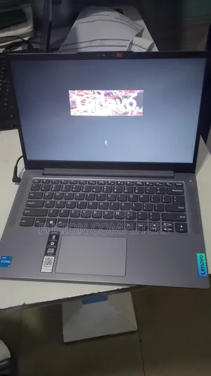 New Laptop Lenovo Ideapad 3 8GB Intel Core i3 SSD 512GB