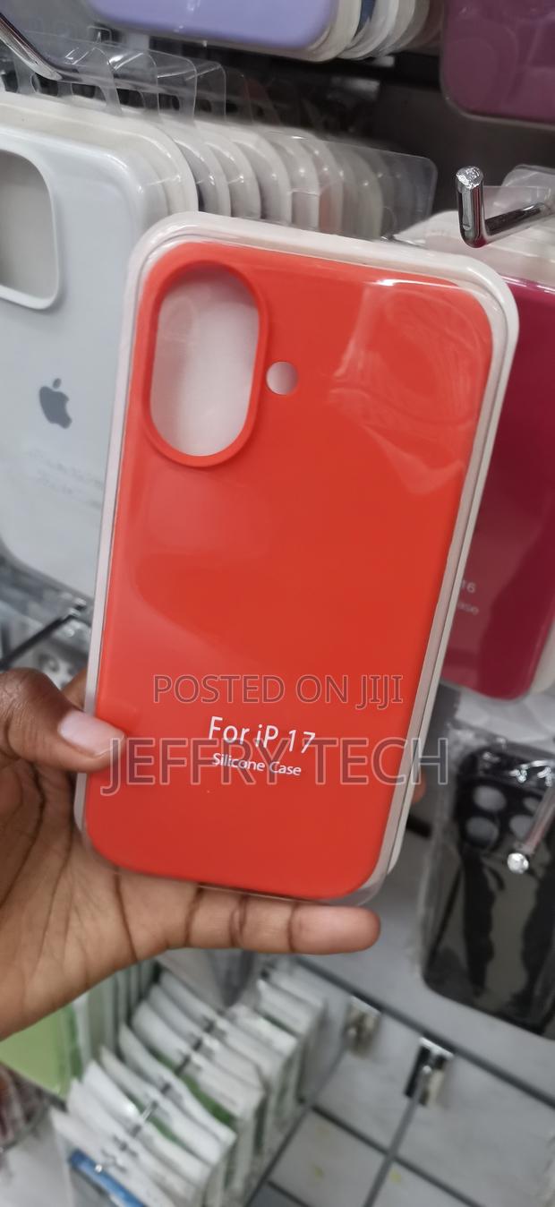 iPhone 17, Distinct, Single Pill-Shaped Camera Cutout Cover-Red - thumbnail 2