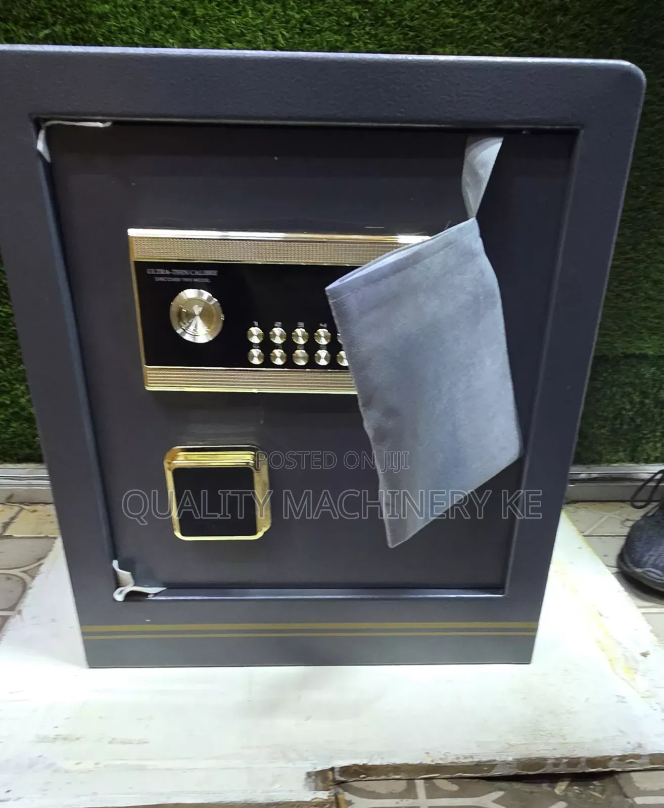 Reliable Small Safe Box Size 25