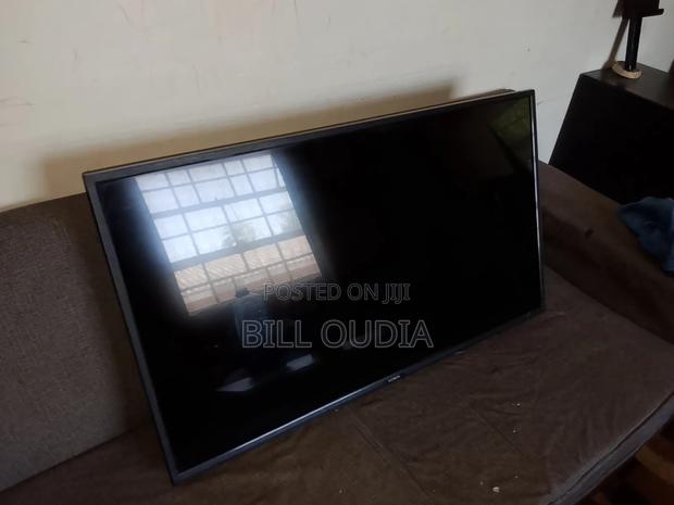 43 Inch Vitron Tv - thumbnail 2