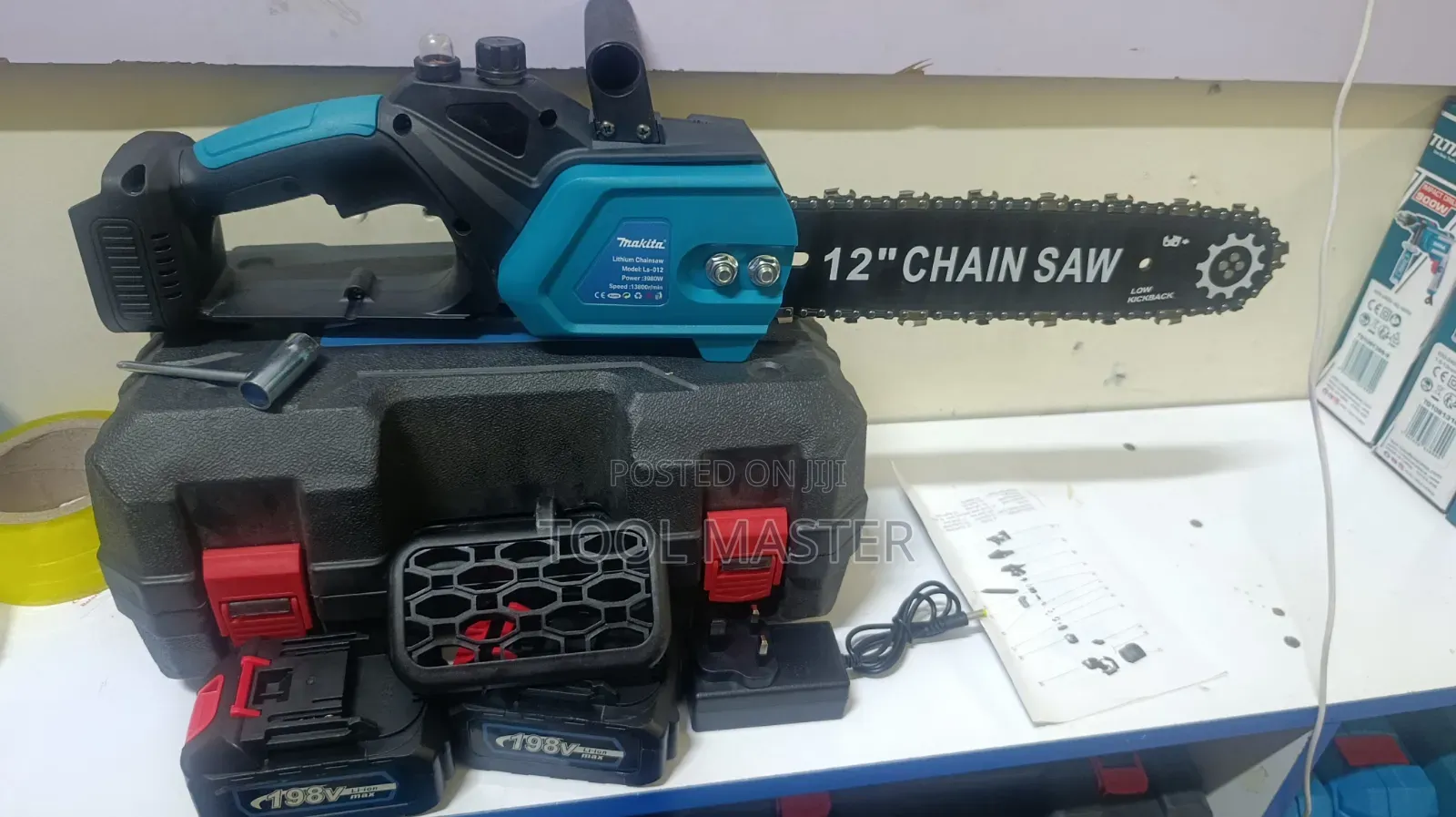 12" Makita Cordless Chainsaw/12" Makita Rechargble Chainsaw