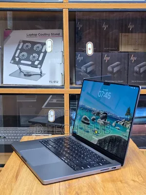 Laptop Apple MacBook Pro 2023 M3 8GB Apple M3 SSD 512GB