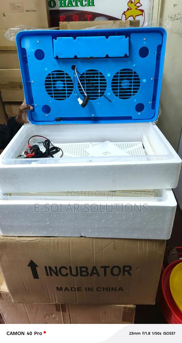 140 Eggs Incubator