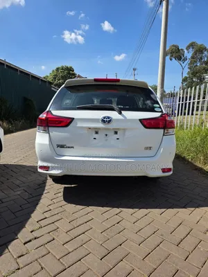 Toyota Corolla Fielder 2018 White
