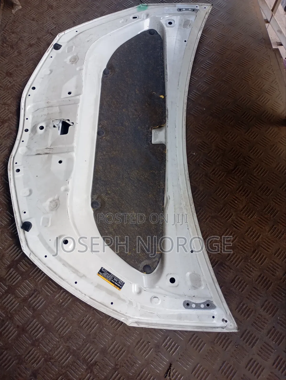 Vitz Juwella 2015 Bonnet