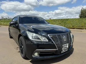 Toyota Crown 2013 Black