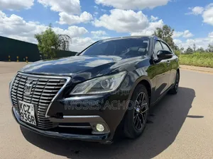 Toyota Crown 2013 Black