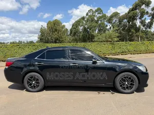 Toyota Crown 2013 Black