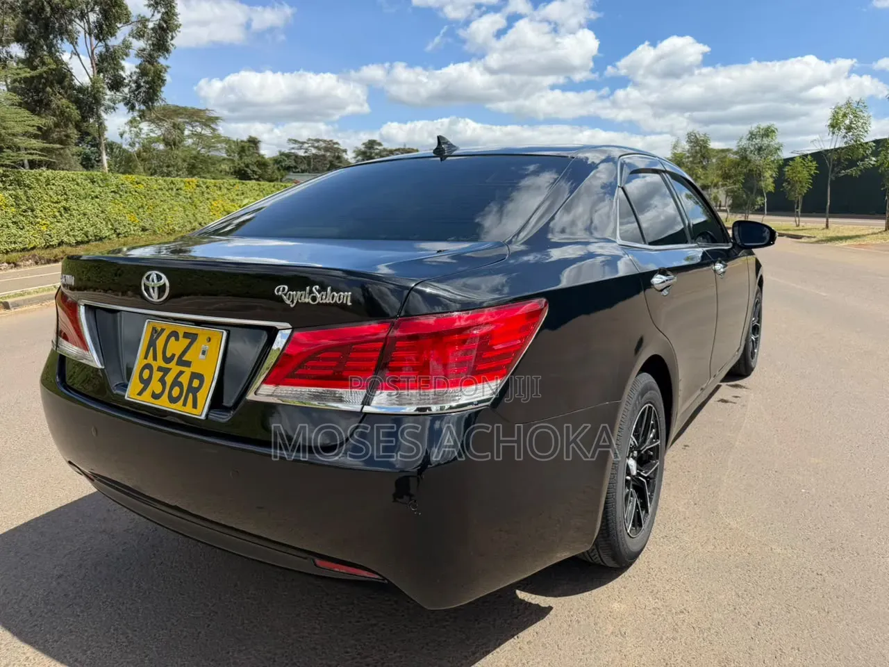 Toyota Crown 2013 Black