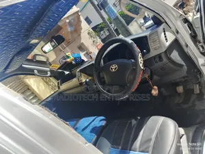 Toyota HiAce 2013 Silver