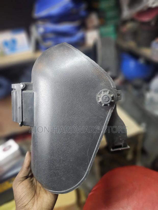 Welding Helmet - thumbnail 2