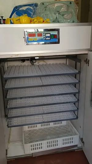 1056 Eggs Incubator