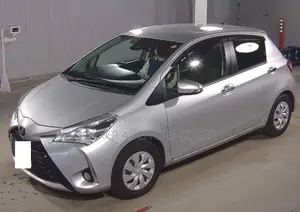 Toyota Vitz 1.3 FWD 5dr 2019 Silver