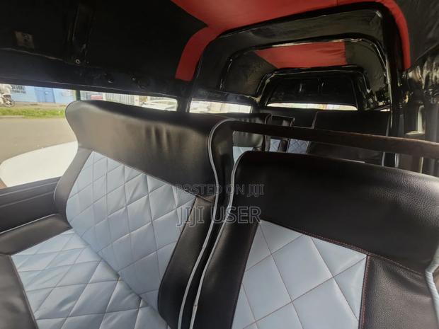Toyota HiAce 1998 White - thumbnail 6