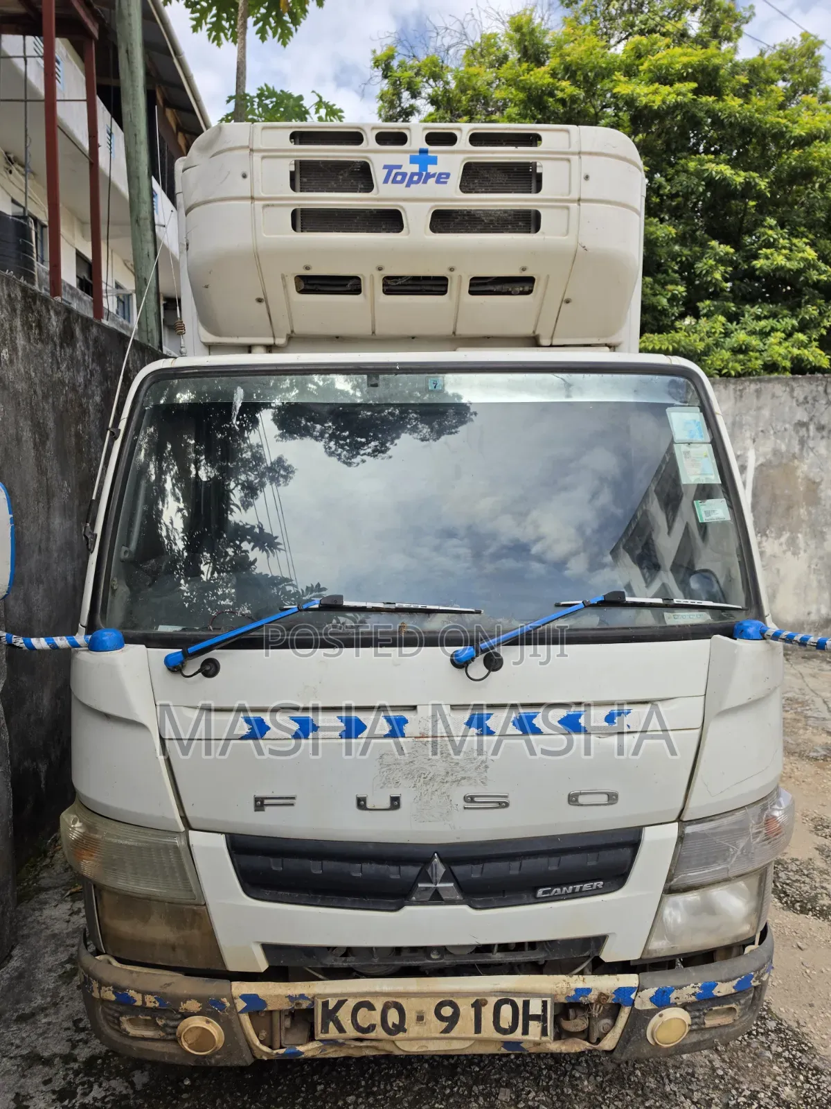 Mitsubishi Canter 4d32 Engine 2014 White for Sell