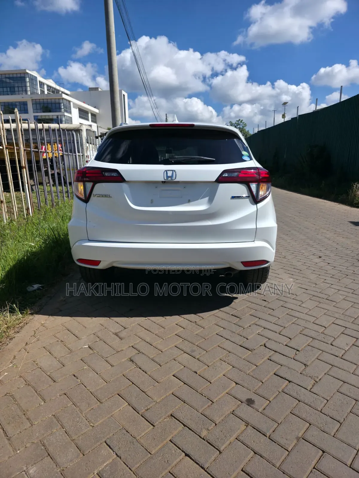 Honda Vezel 2018 White