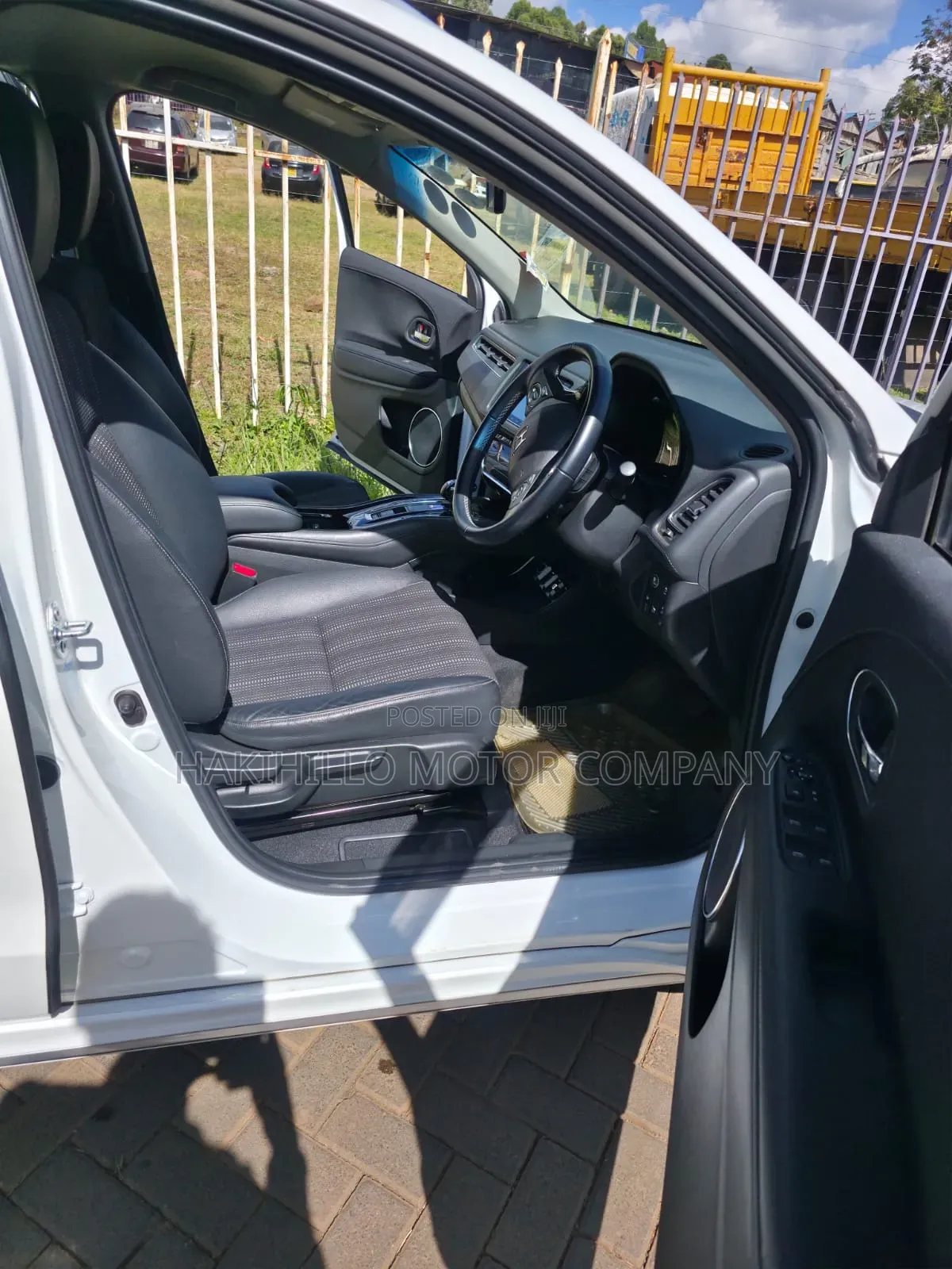Honda Vezel 2018 White