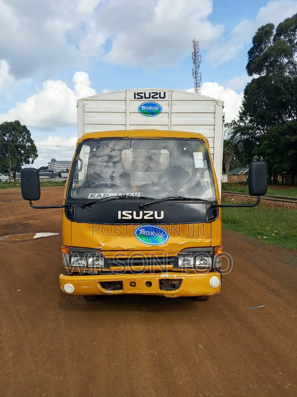 Isuzu NKR Lorry