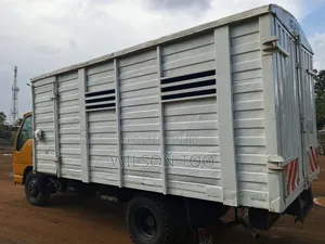 Isuzu NKR Lorry