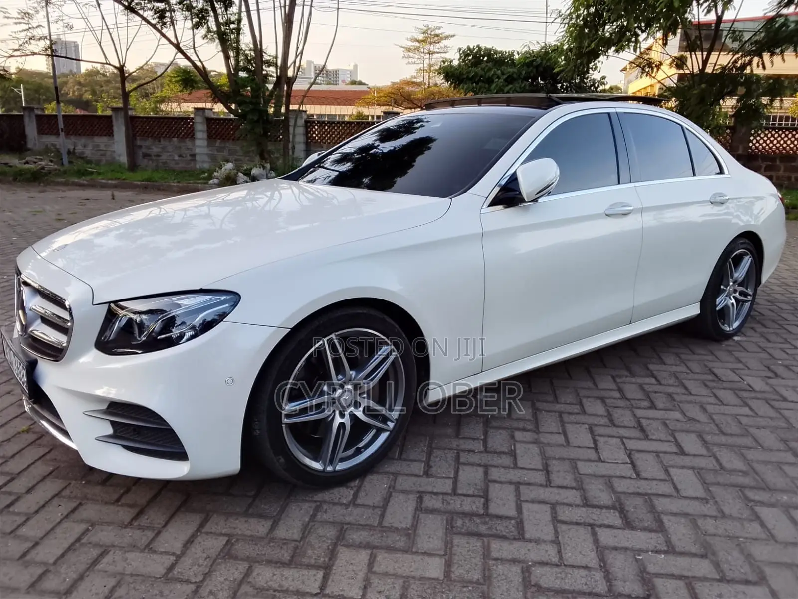 Mercedes-Benz E200 2016 White