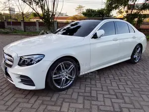 Mercedes-Benz E200 2016 White