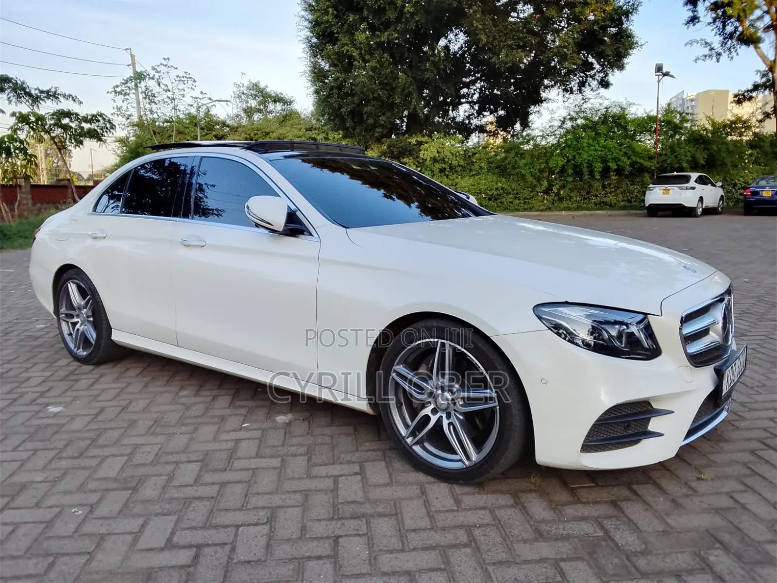 Mercedes-Benz E200 2016 White