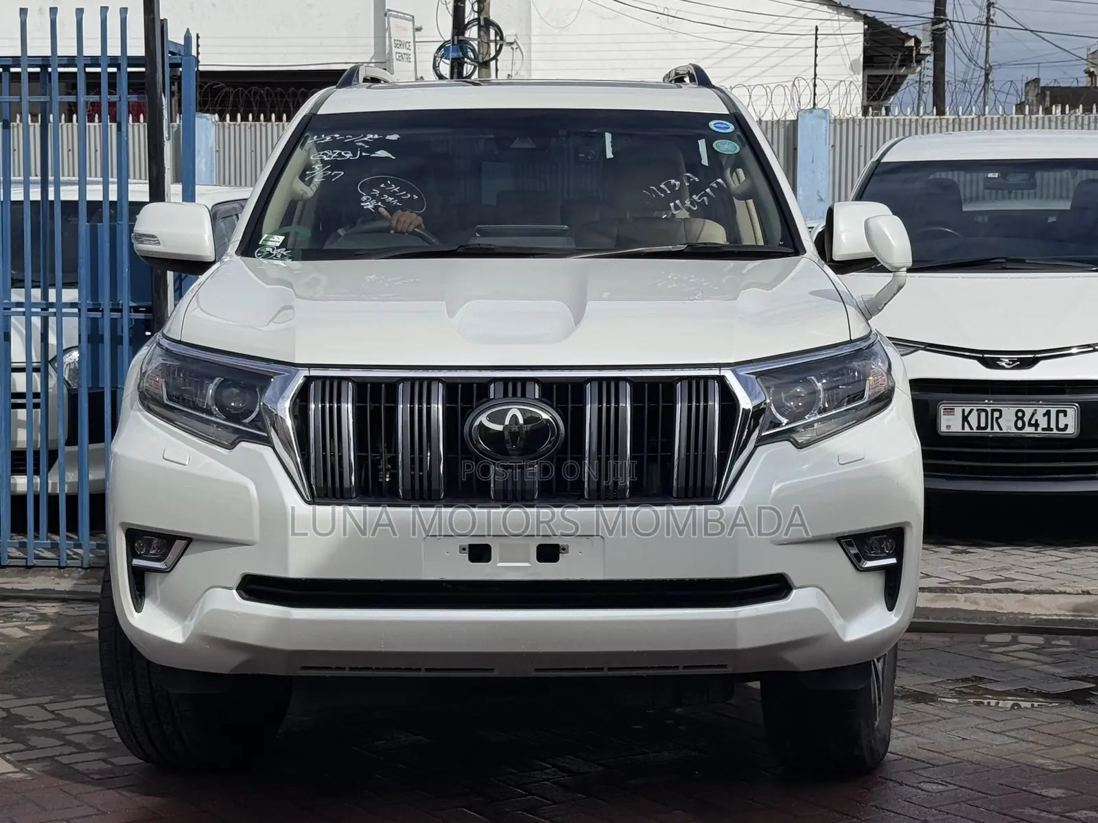 Toyota Land Cruiser Prado 2019 White