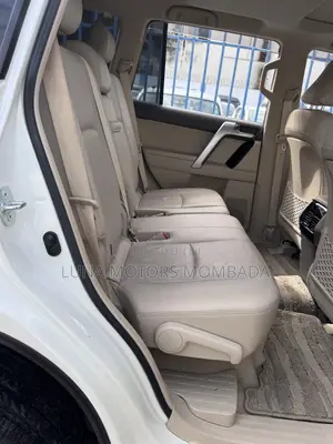 Toyota Land Cruiser Prado 2019 White