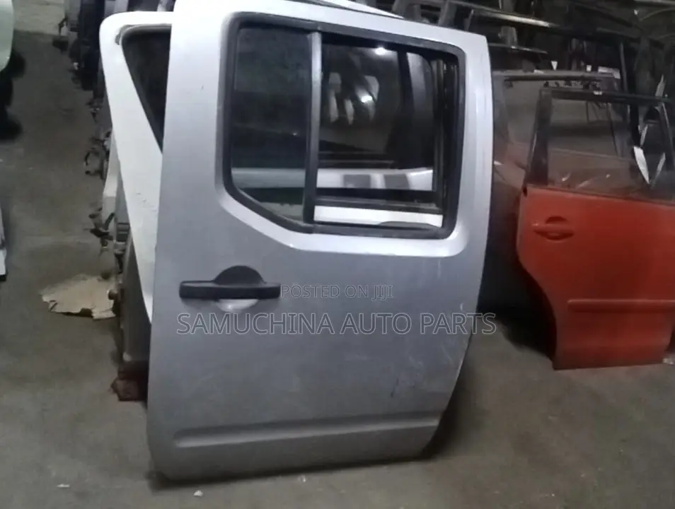 Door Nissan Navara Rear Right