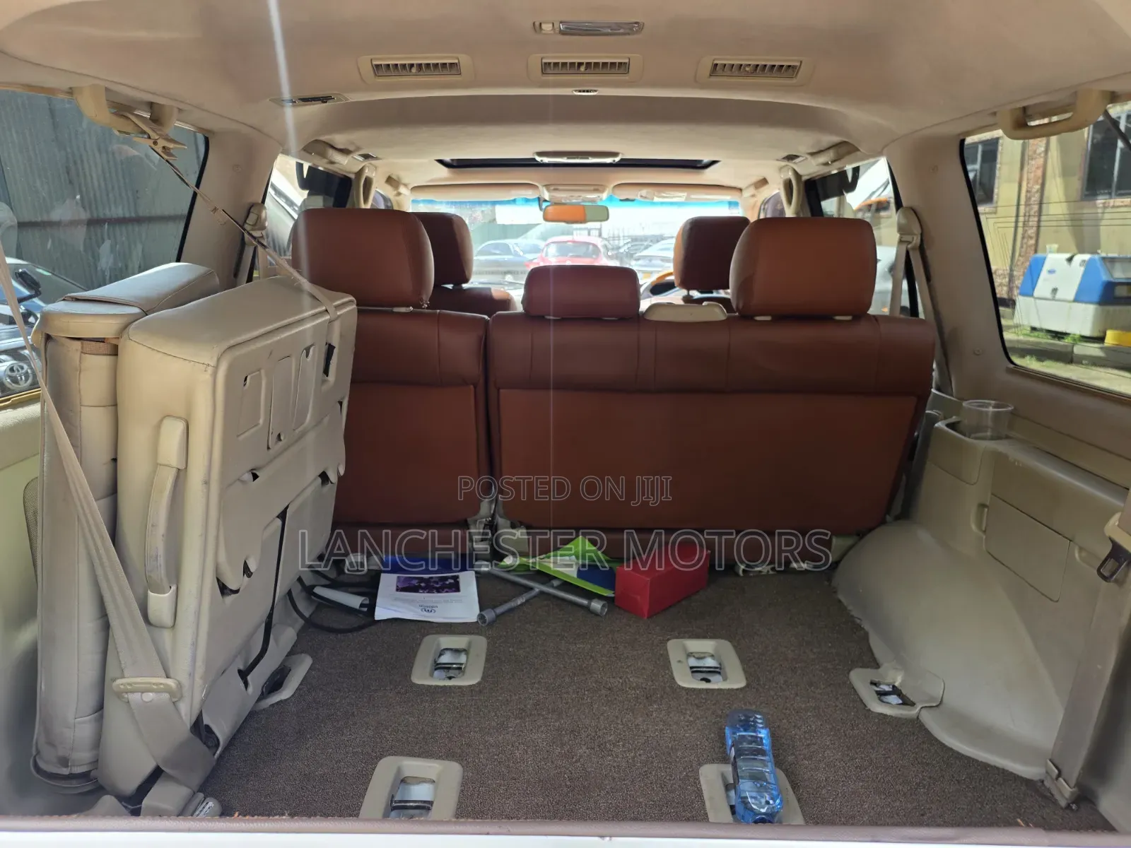 Toyota Land Cruiser 2005 White