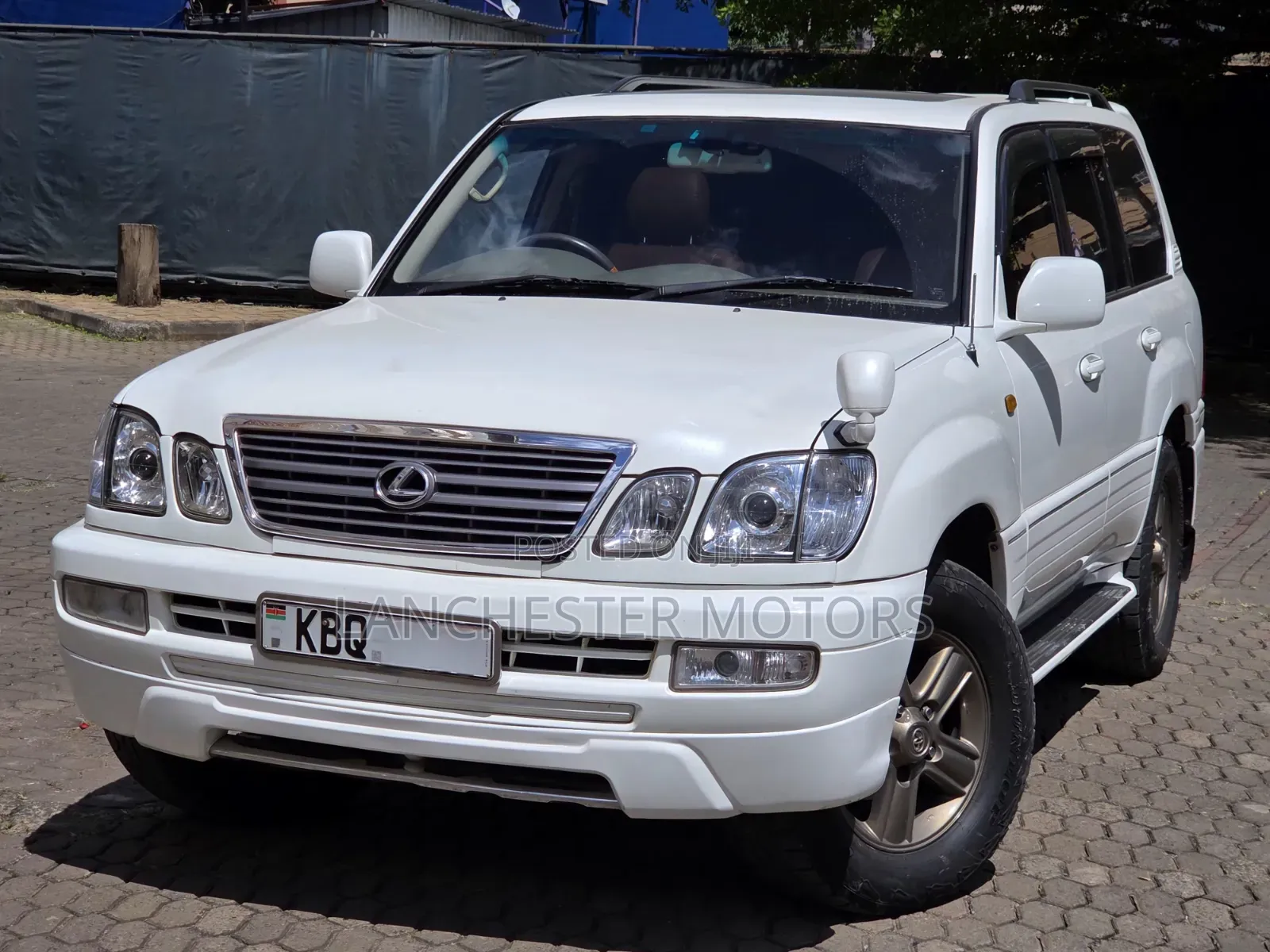 Toyota Land Cruiser 2005 White
