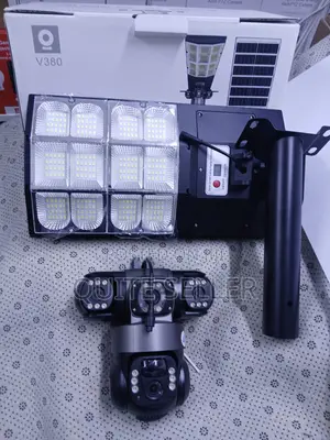 Triple Lens 360° PTZ Solar Floodlight Camera With Ai Alerts