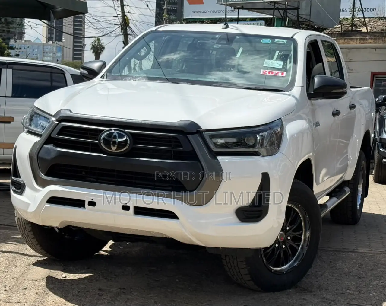 Toyota Hilux 2021 White