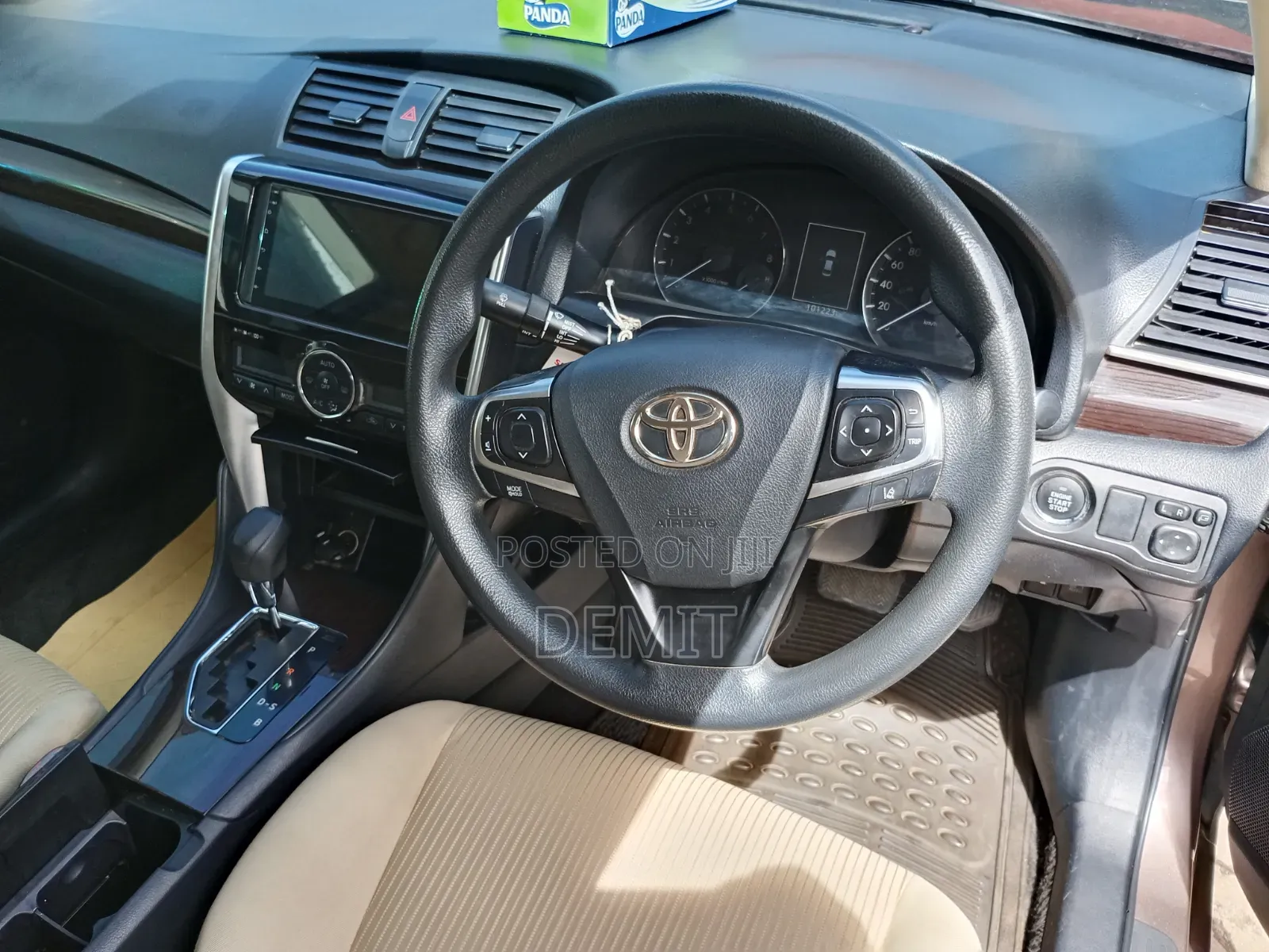 Toyota Premio 2016 Maroon