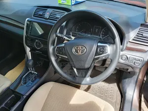 Toyota Premio 2016 Maroon