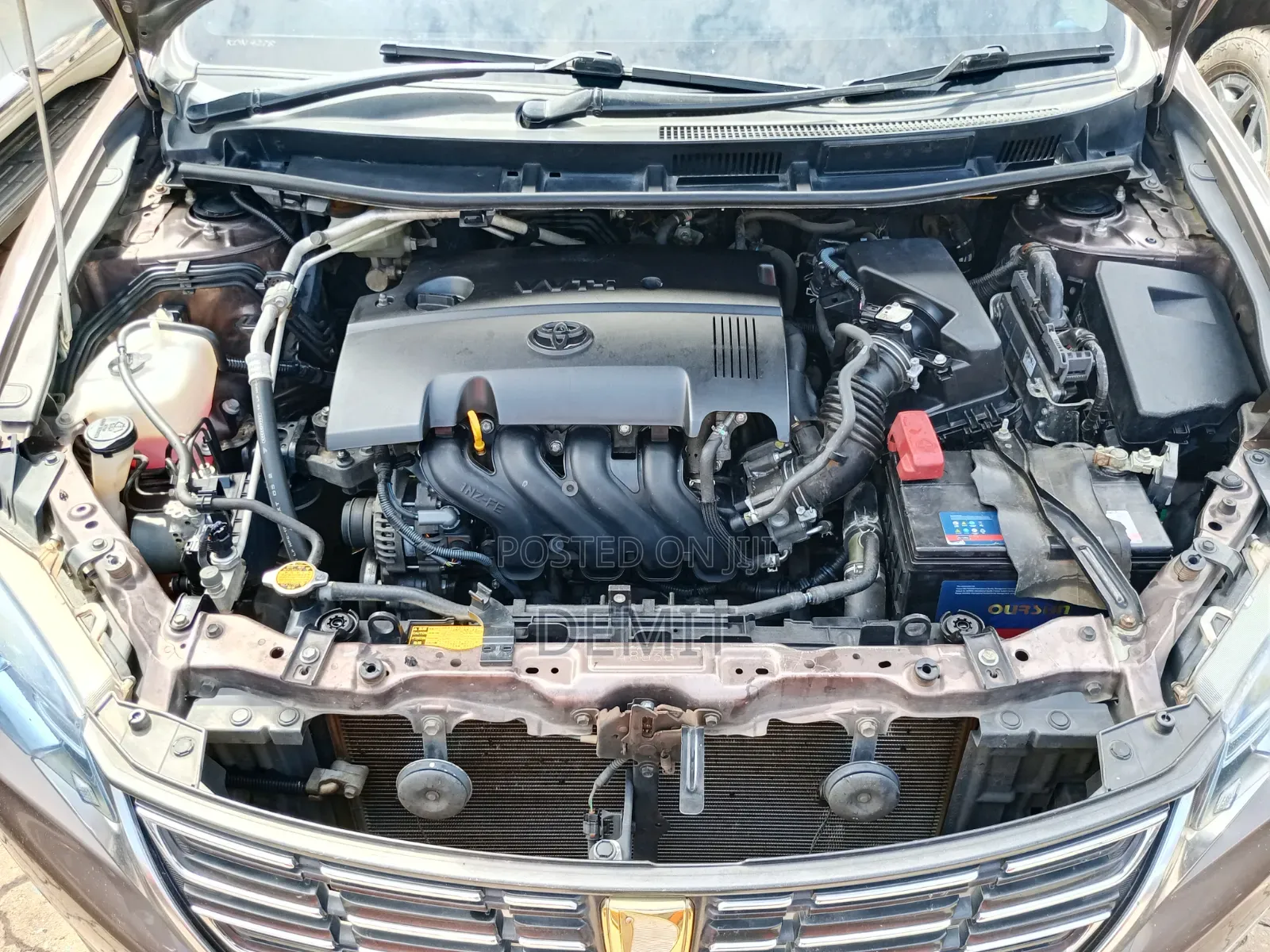 Toyota Premio 2016 Maroon