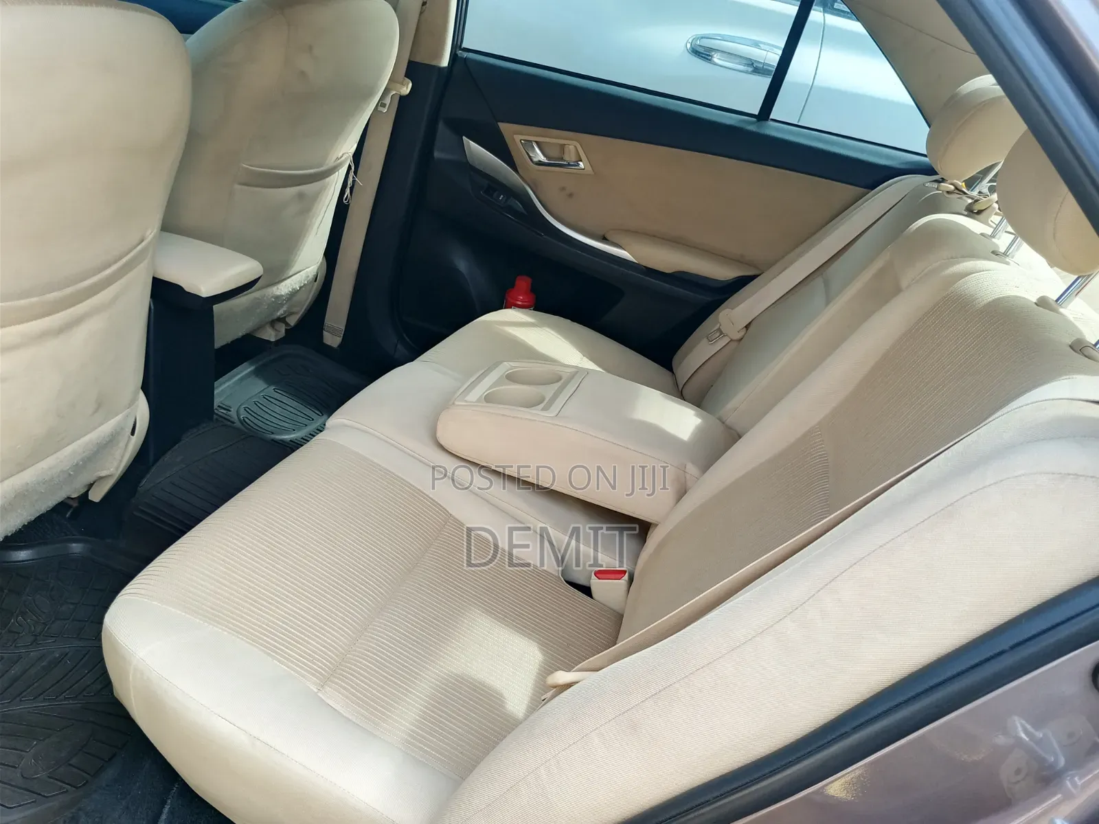 Toyota Premio 2016 Maroon