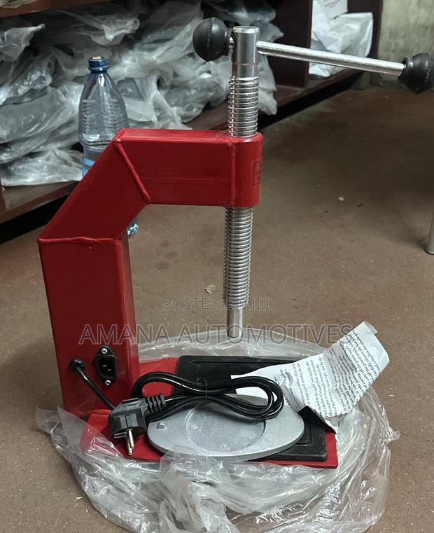 Tyre Vulcanizing Machine