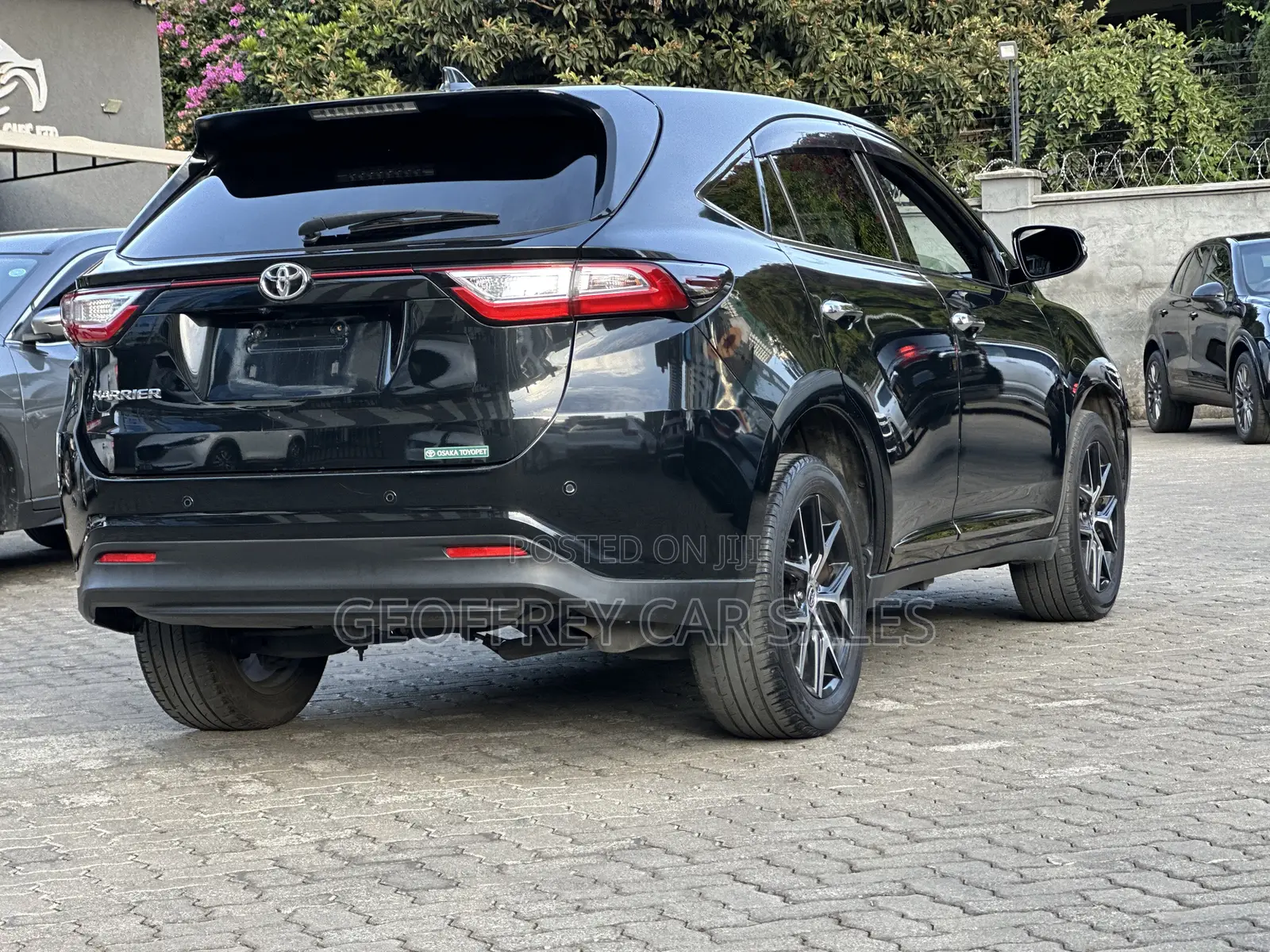 Toyota Harrier 2.0 2019 Black