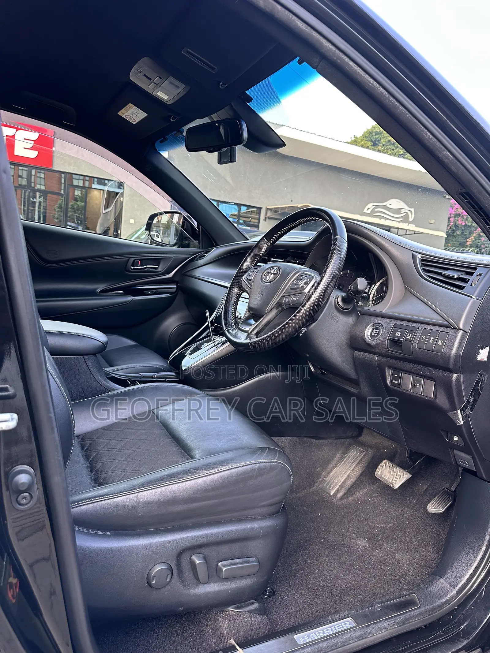 Toyota Harrier 2.0 2019 Black
