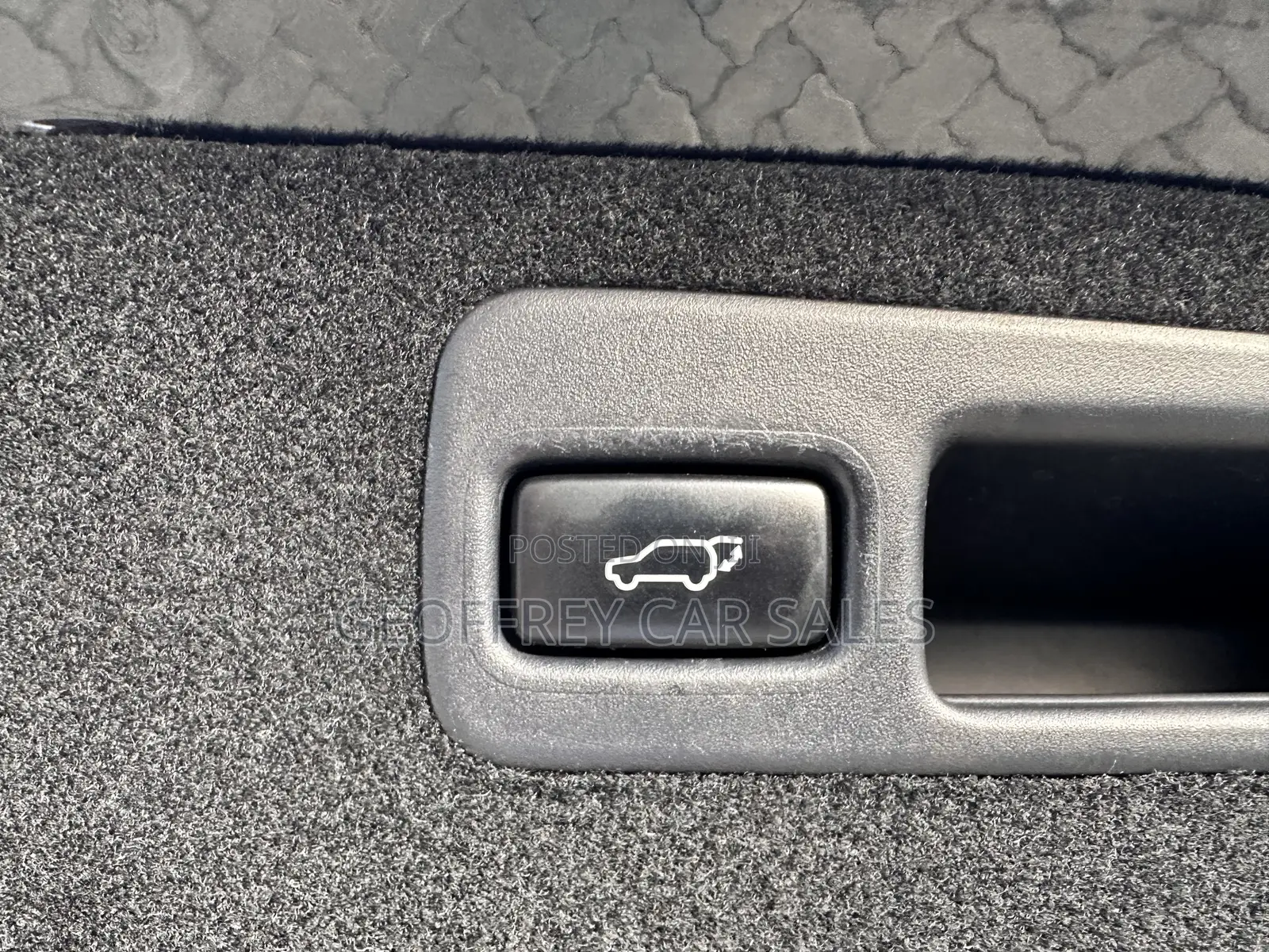 Toyota Harrier 2.0 2019 Black