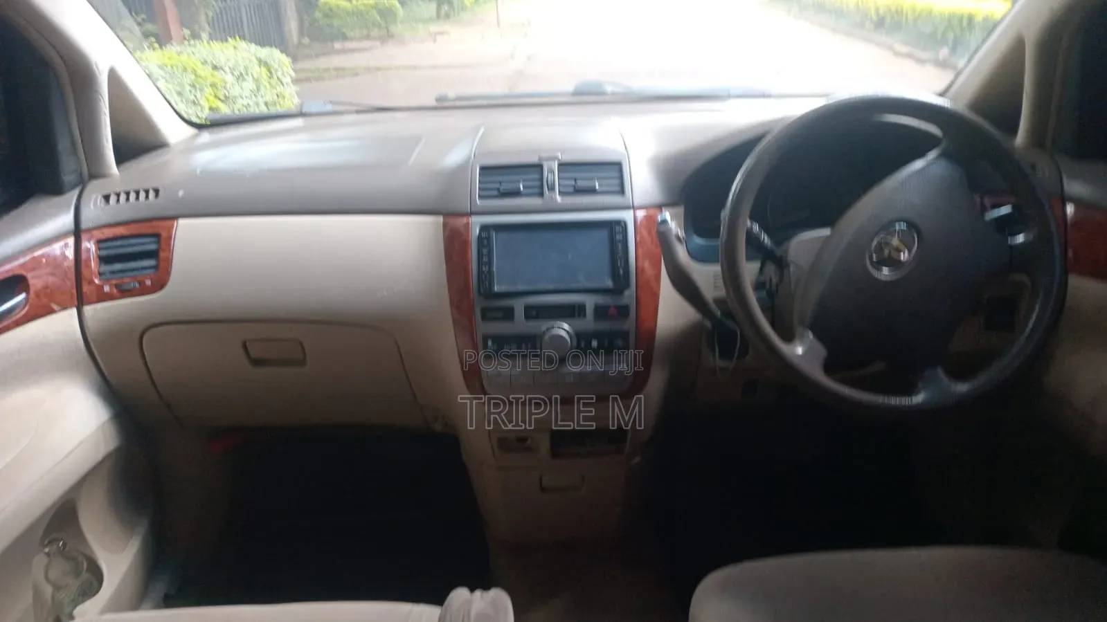Toyota Ipsum 2010 Black
