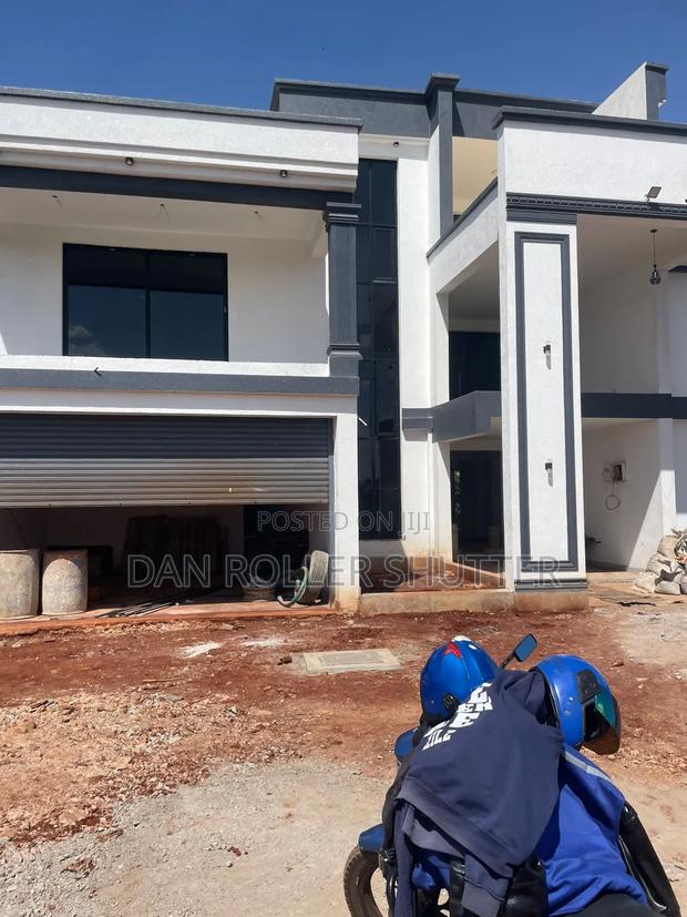 Automatic Roller Shutters With Remote Control - thumbnail 2