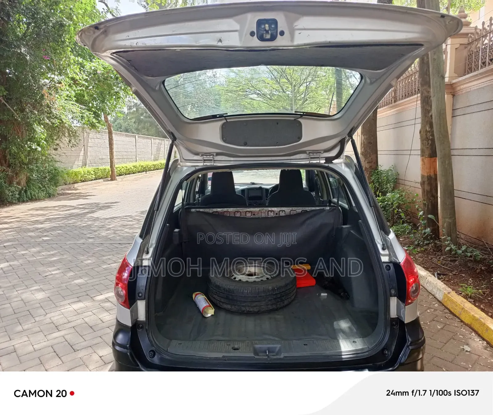 Nissan Advan 2014 Silver